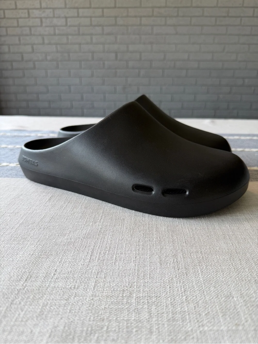 Bombas Friday Clogs Slip-On Comfort Black Size 11